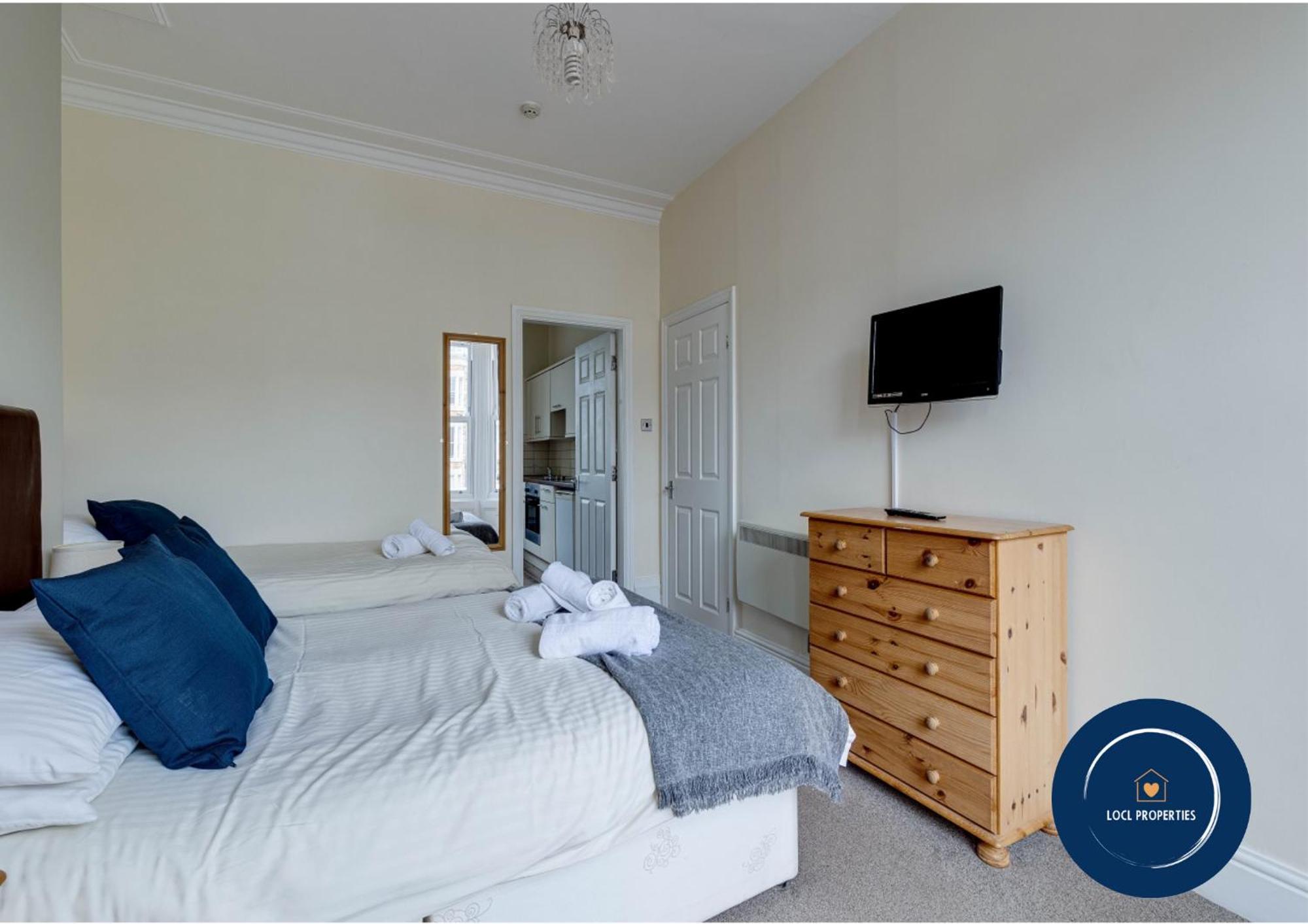 45 The Square Holiday Apartments スカーバラ エクステリア 写真